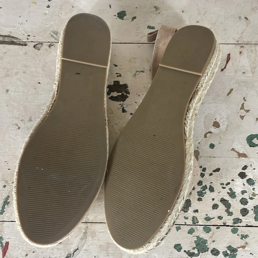 Steve Madden > Beige Sling Back Espadrille Sandals 9.5